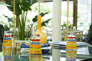 Vivanta by Taj President: Gedeckter Tisch im HerbHouse