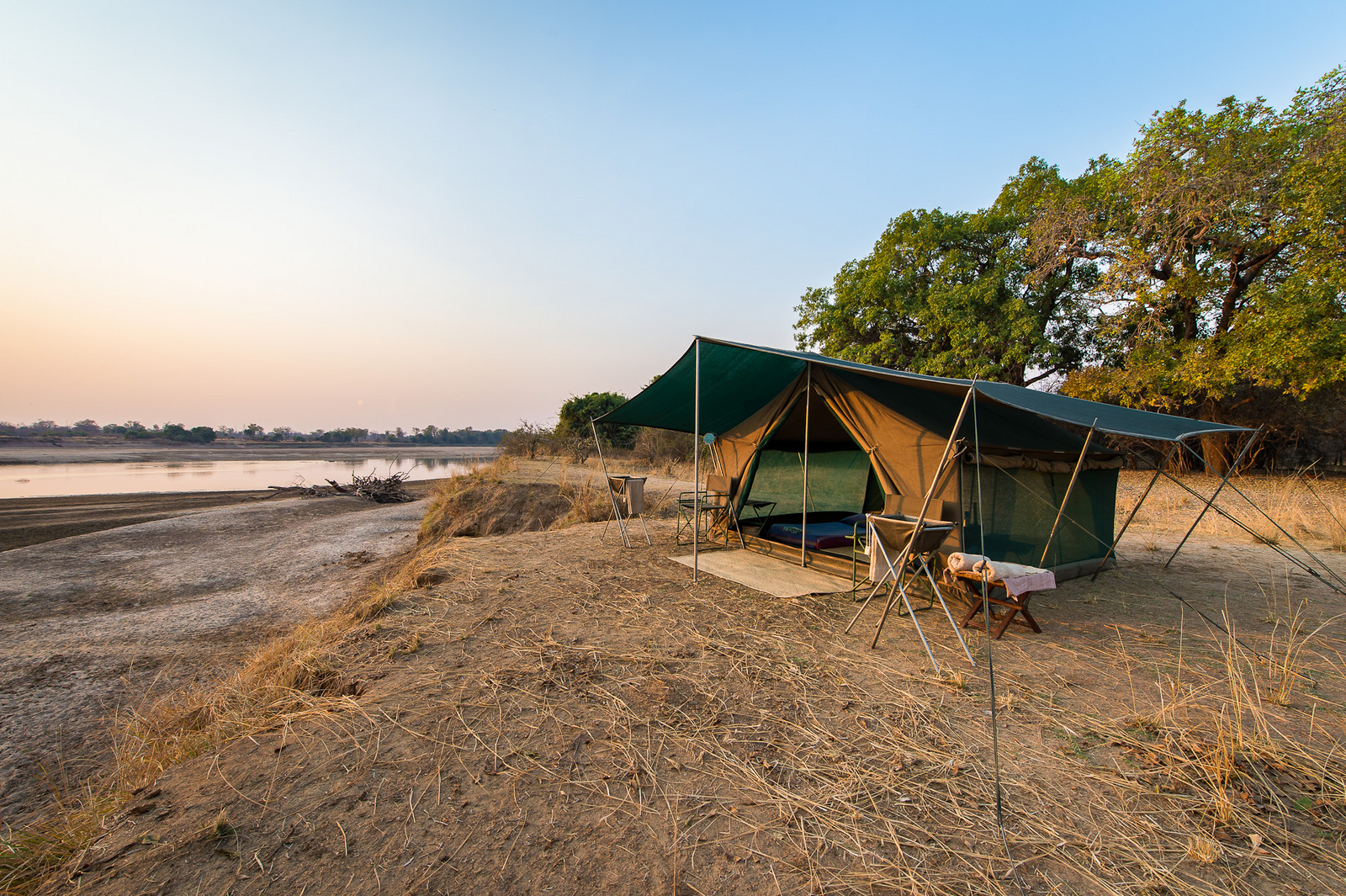 Luangwa Bush Camping Luangwa Bush Camping: Zelt am Luangwa