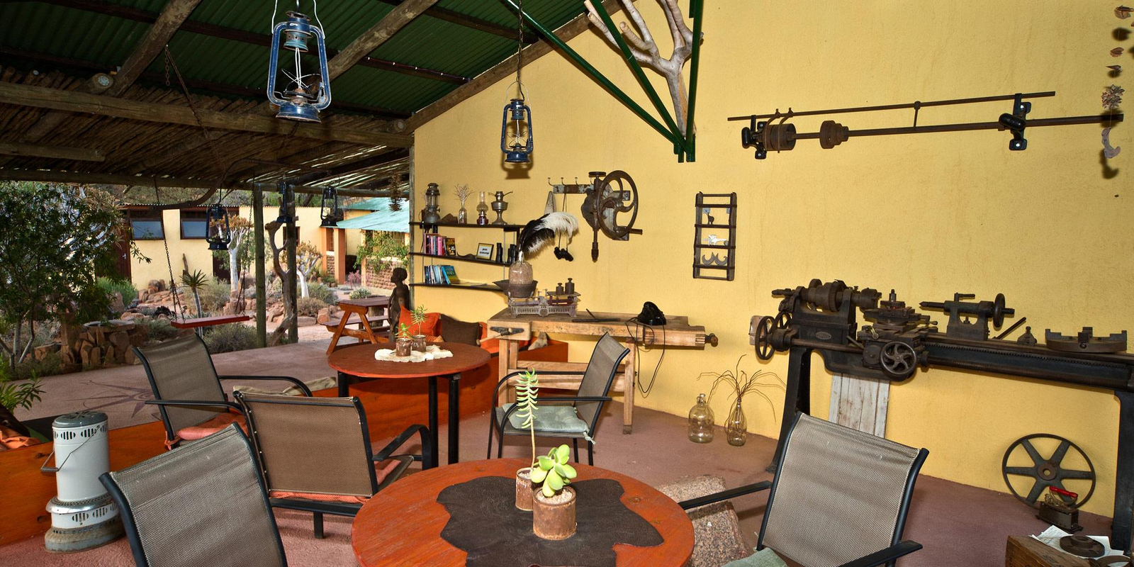 Namtib Desert Lodge Namtib Desert Lodge: Veranda