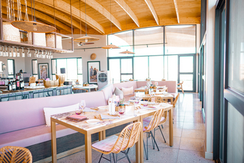 The Desert Grace: Restaurant