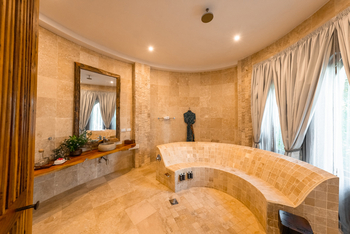 Xanadu Villas: Badezimmer Mawingu Villa