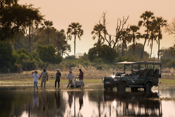 andBeyond Sandibe Okavango Safari Lodge: Sundowner