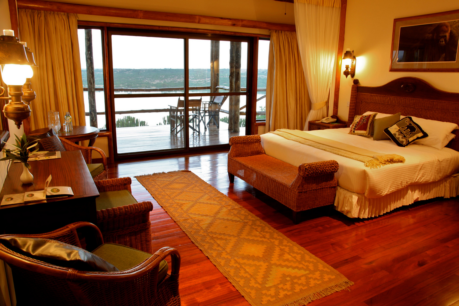 Mweya Safari Lodge Mweya Safari Lodge: Queens Cottage Bett