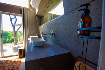 Naankuse Lodge: Waschtisch