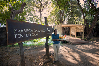 Nxabega Okavango Tented Camp: Am Eingang