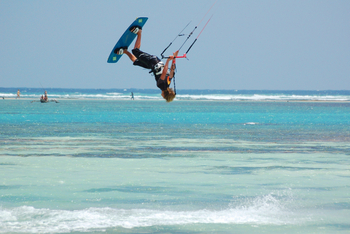 Waterlovers Beach Resort Waterlovers Beach Resort: Kitesurfen am Meer