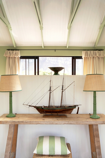 Coot Club: Leeward Suites