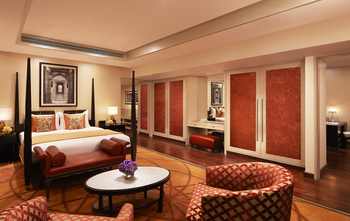 Taj Santacruz, Mumbai: Luxury Suite Doppelbett