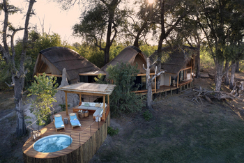 Tawana Camp: Suite Schrägsicht