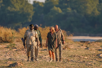 Chikunto Safari Lodge Chikunto Safari Lodge: Walking Safari