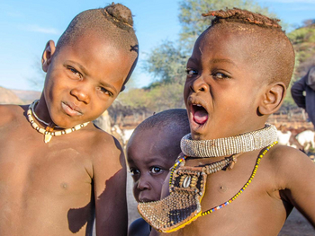 Epupa Falls Lodge: Himba Kinder