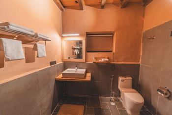 Rumbak Lodge: Gästebad