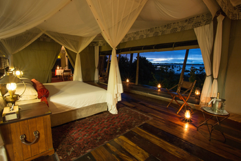 Zarafa Camp: Bett mit Moskitonetz