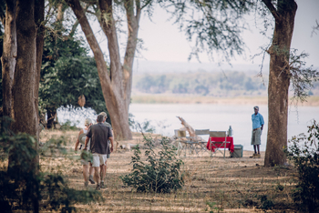 Classic Zambia Safaris Classic Zambia Safaris: Walking Safari