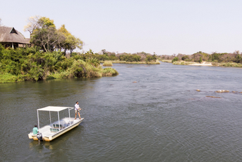 Divava Okavango Lodge and Spa: Angler