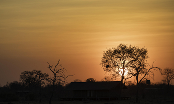 Nogatsaa Pans Chobe Lodge: Sonnenuntergang