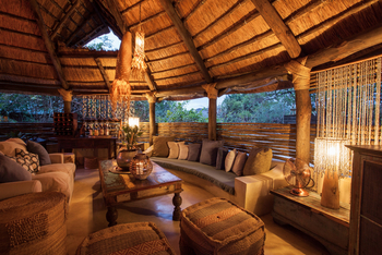 Sindabezi Island Camp: Lounge