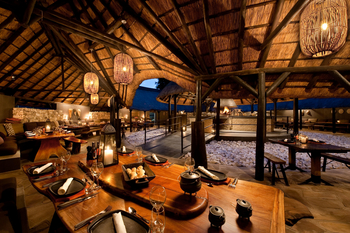 Mokuti Etosha Lodge: Restaurant