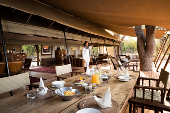 Okavango Explorers Camp Okavango Explorers Camp: Esstisch