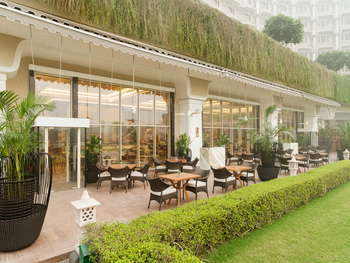 Taj Palace Hotel: Restaurants