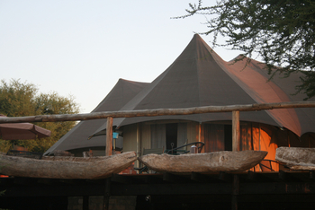 Taranga Safari Lodge: Dach vom Hauptgebäude
