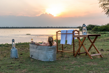 Honey Bear Bushcamp: Safari-Wanne