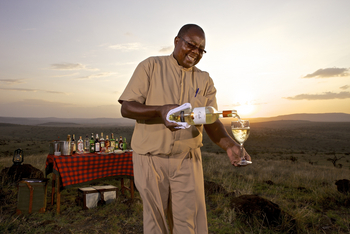 Lewa Safari Camp: Getränke für den Sundowner