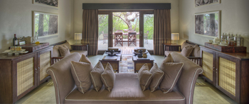 Phinda Mountain Lodge: Lounge in der Suite
