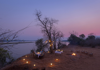 Royal Zambezi Lodge: Dinner am Abend