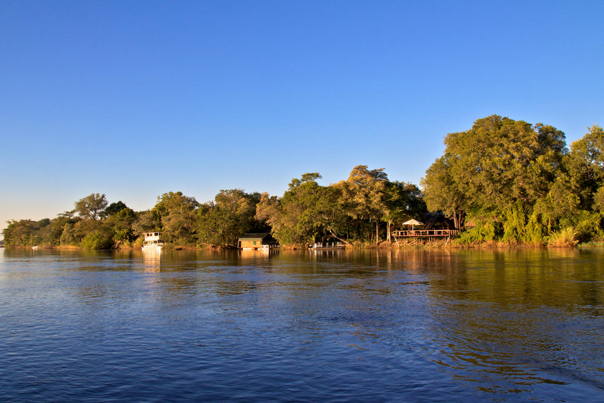 Ndhovu Safari Lodge