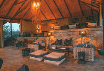 Nimali Tarangire Camp: Sitzkissen in der Lounge