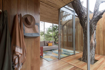 Singita Sweni Lodge: Kleiner Innenhof