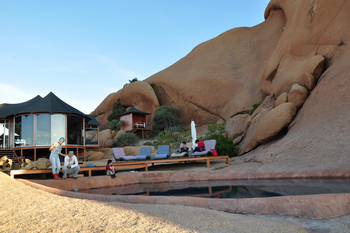 Spitzkoppen Lodge: Pool Deck