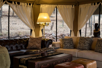 Ole Serai Camp Moru Kopjes: Lounge Interior