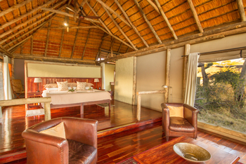 Lagoon Camp Lagoon Camp: Lounge und Doppelbett