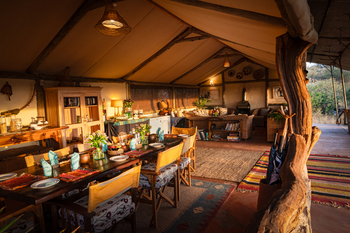 Laikipia Wilderness Camp: Ess- und Loungebereich