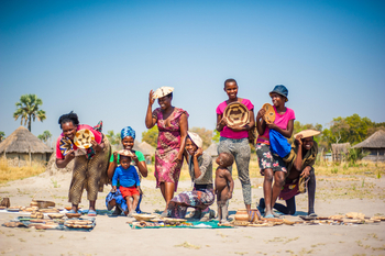 Oddballs' Enclave Camp: Korbflechter