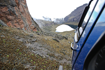 Sirikoi Lodge Sirikoi Lodge: Gebirgssee