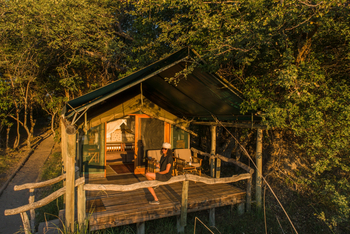 Camp Xakanaxa Camp Xakanaxa: Gästezimmer mit Veranda von Außen