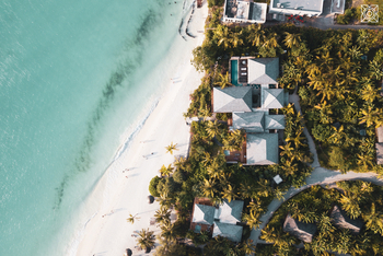 Zuri Zanzibar: Strand von oben