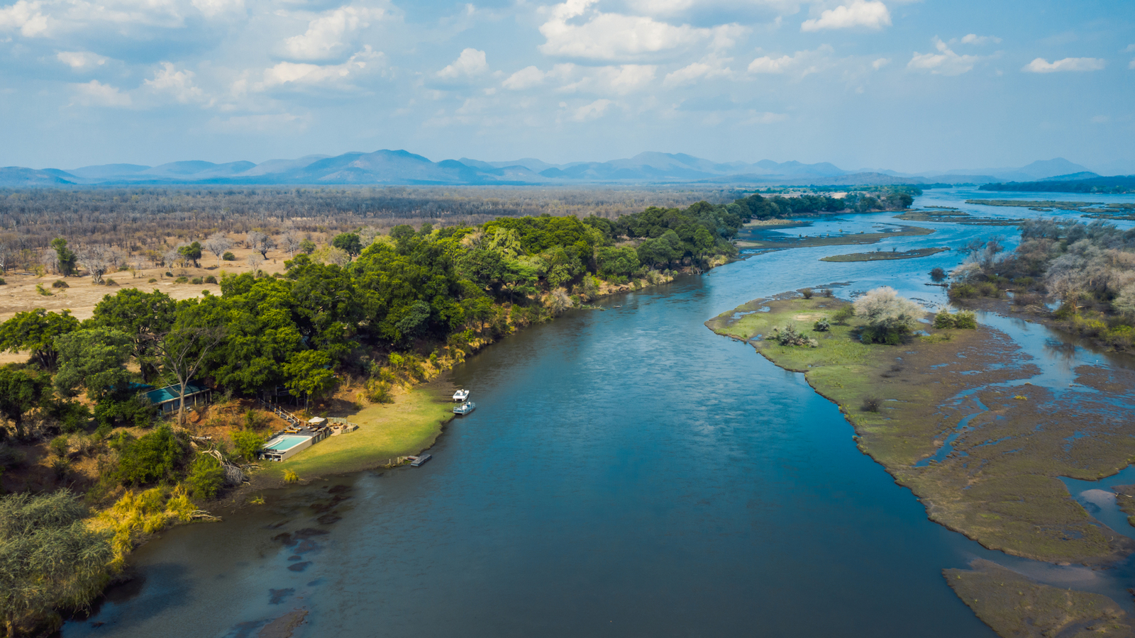 Amanzi Camp Amanzi Camp: Sambesi und Camp