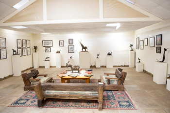 Giraffe Manor: Kunstgalerie