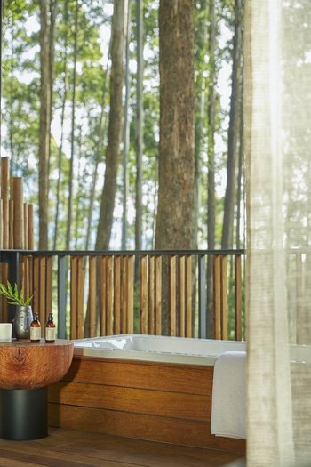 One and Only Gorilla's Nest: Virunga Suite Outdoor Badezimmer