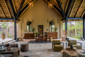 Thornybush Game Lodge: Empfang