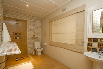 Bayete Guest Lodge Bayete Guest Lodge: Deluxe Room