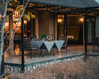 Etosha Oberland Lodge Etosha Oberland Lodge: Esstisch