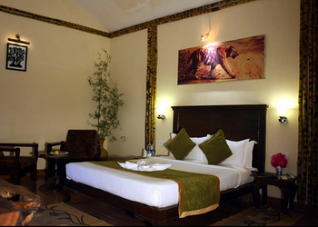 The Wildflower Resort The Wildflower Resort: Doppelbett mit Bedspread