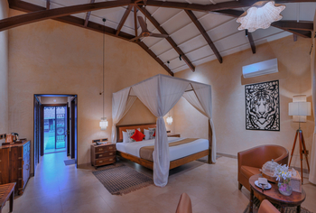 Meru Vann: Himmelbett