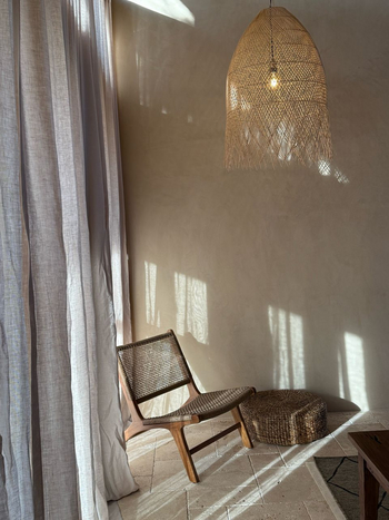 Otjiwa Savanna Luxury Villa: Sessel im Bad