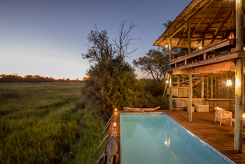 Little Sable Camp: Pool mit Beleuchtung